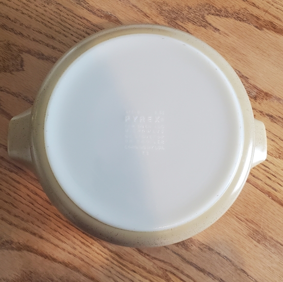 Vintage PYREX Homestead Pattern Casserole Dish | Blue and Tan 475-B 2.5 litres - Picture 8 of 16